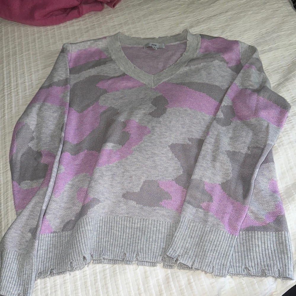 Fate purple camo distressed sweater size medium